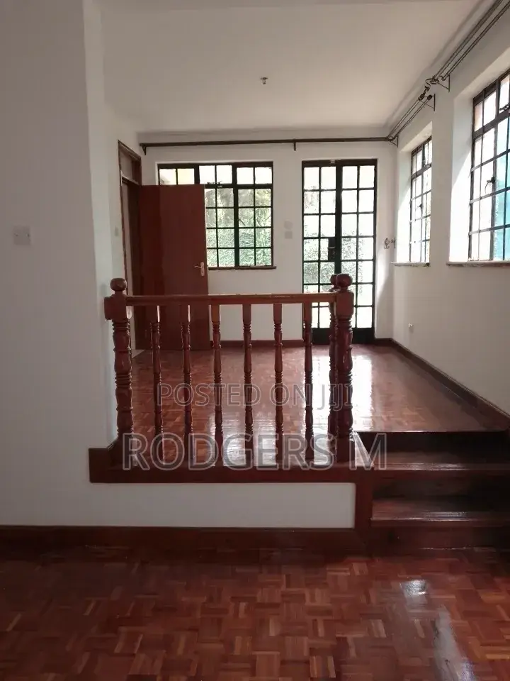 4bdrm Townhouse / Terrace in Muthangari for rent