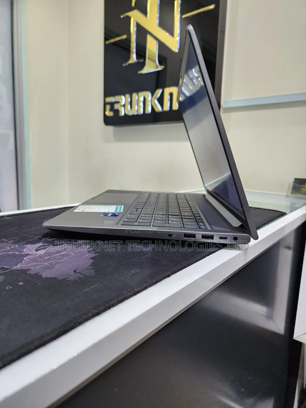 Laptop HP ZBook Firefly 16 G10 16GB Intel Core i7 SSD 512GB