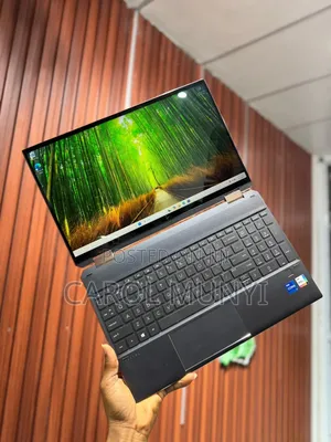New Laptop HP Spectre X360 15 16GB Intel Core i7 SSD 256GB