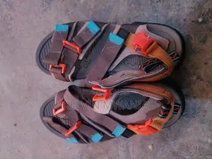 Quality Men Open Shoes