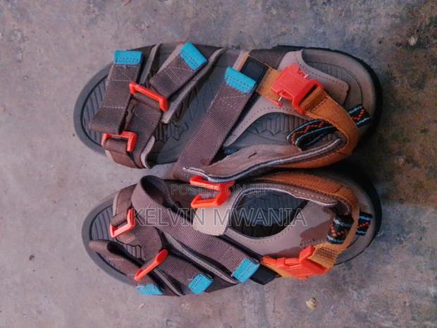 Quality Men Open Shoes