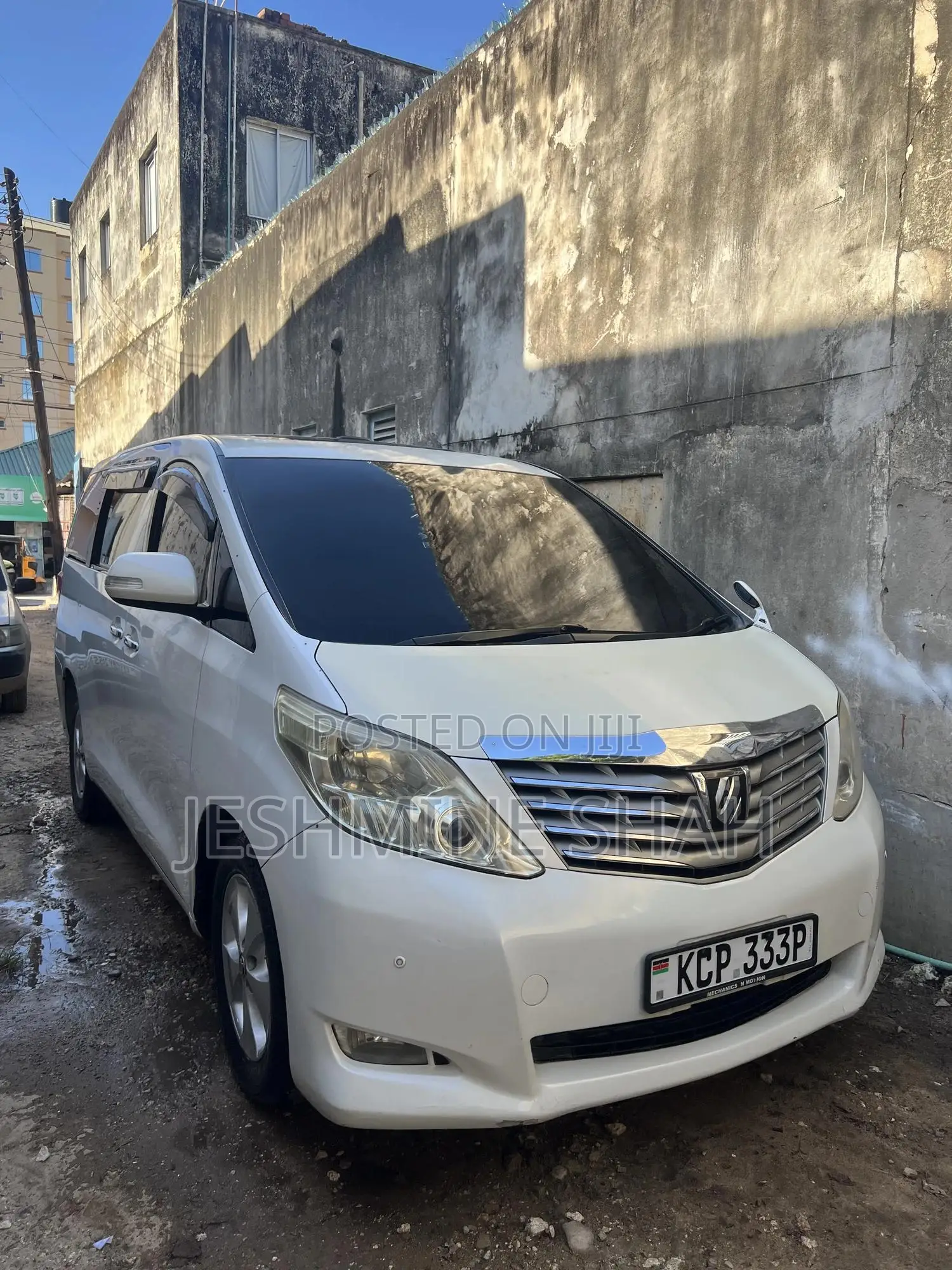 Toyota Alphard 2.4 Petrol FWD 2010 White
