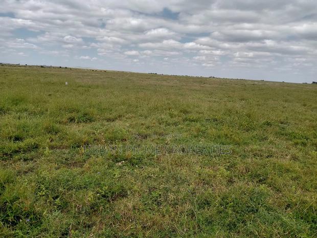 Plots Below 250,000/-