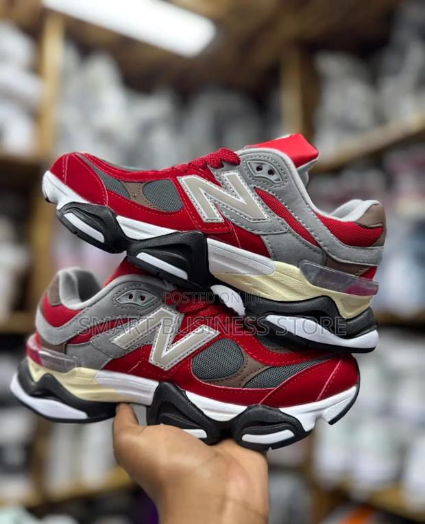 New Balance 9060 Carbon "Grey/Red"