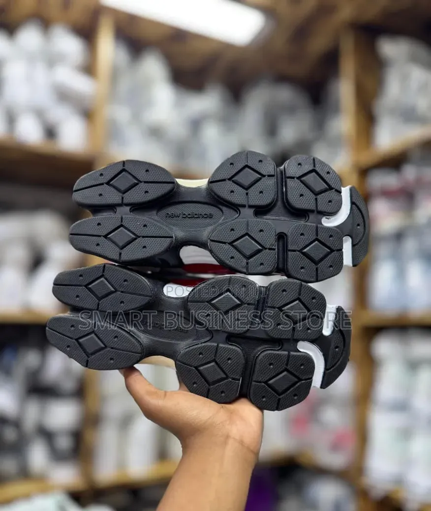New Balance 9060 Carbon "Grey/Red"