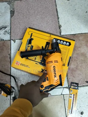 Fundi Coofix Impact Drill Set 710 Watts 240 v and 2 Free Disc