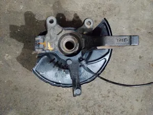 Front Hub Nissan Note