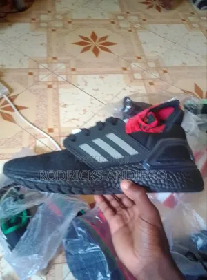 Black Adidas Ultra Boost