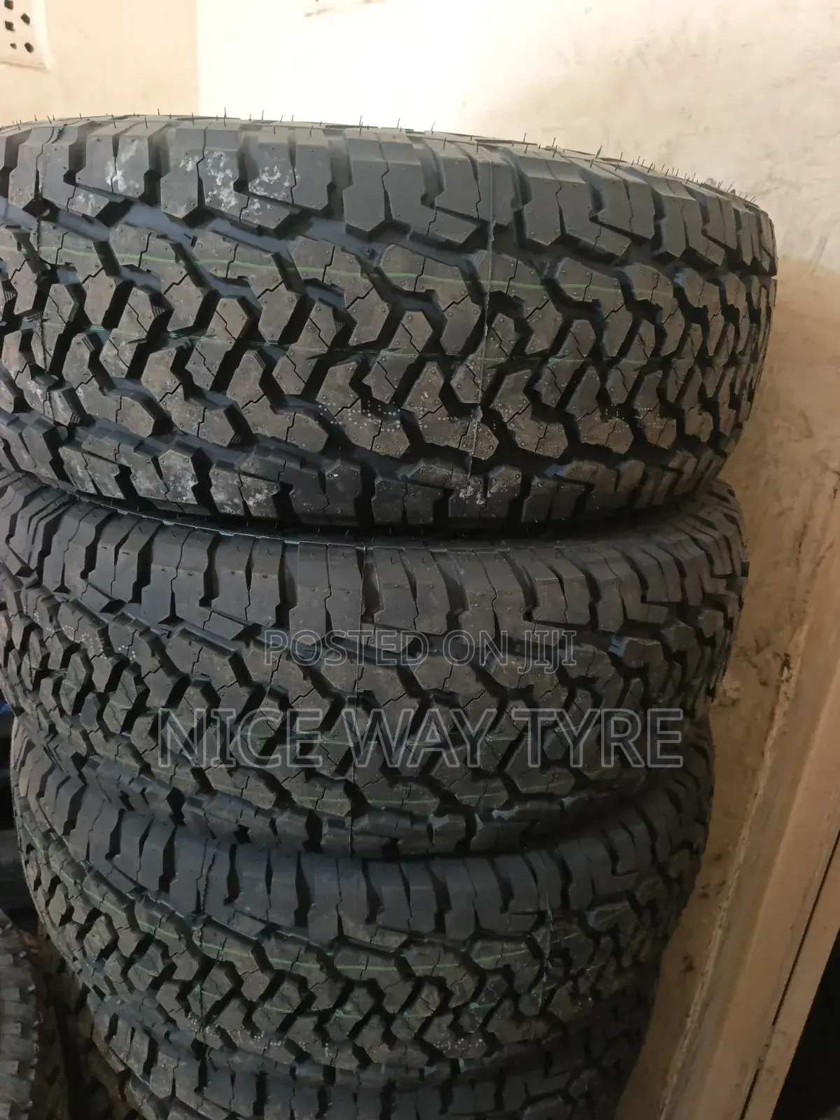 265/75r16 Comforser a/T