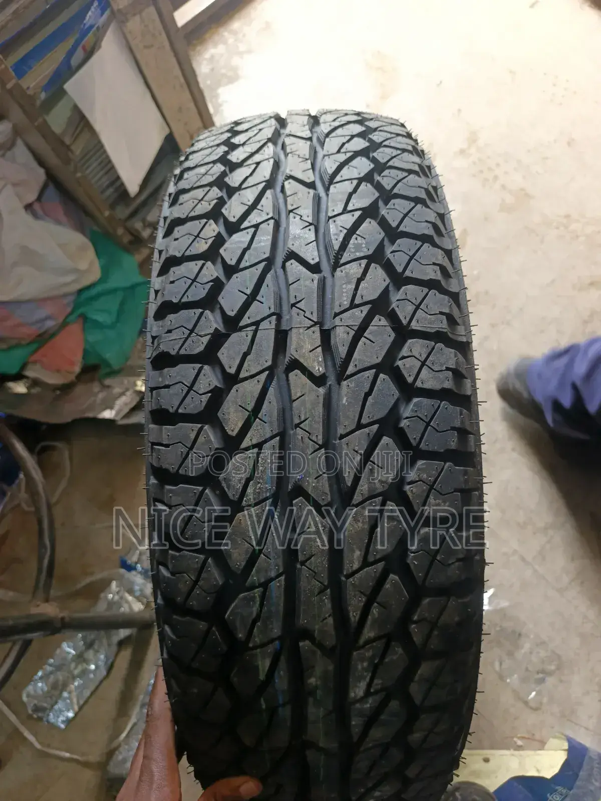 215/75r15 Comforser