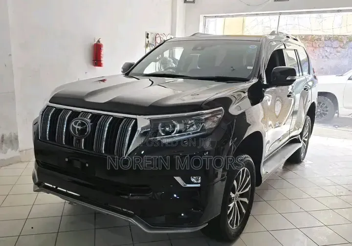 Toyota Land Cruiser Prado 2.8 2021 Black