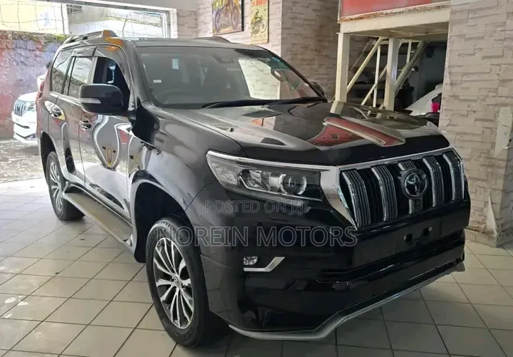 Toyota Land Cruiser Prado 2.8 2021 Black