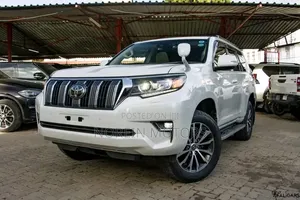 Toyota Land Cruiser Prado 2.8 2019 Pearl