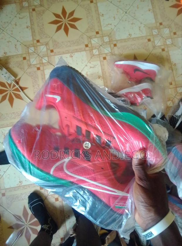 Team Kenya Nike Zom Sneakers - thumbnail 3