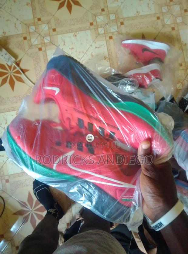 Team Kenya Nike Zom Sneakers - thumbnail 4