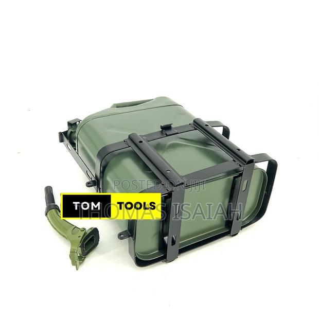20l Metal Fuel Jerry Can With Spout Nozzle and Rack - thumbnail 4