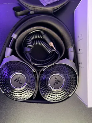 High-end Professional Studio Headphones Focal Lensys