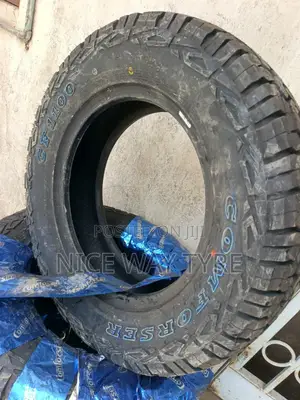 215/70r16 Comforser a/T