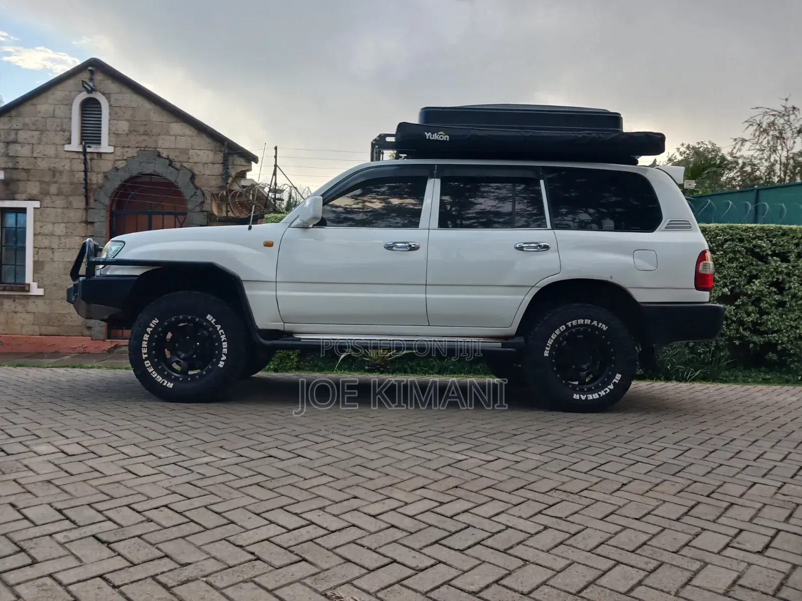 Toyota Land Cruiser 2007 White