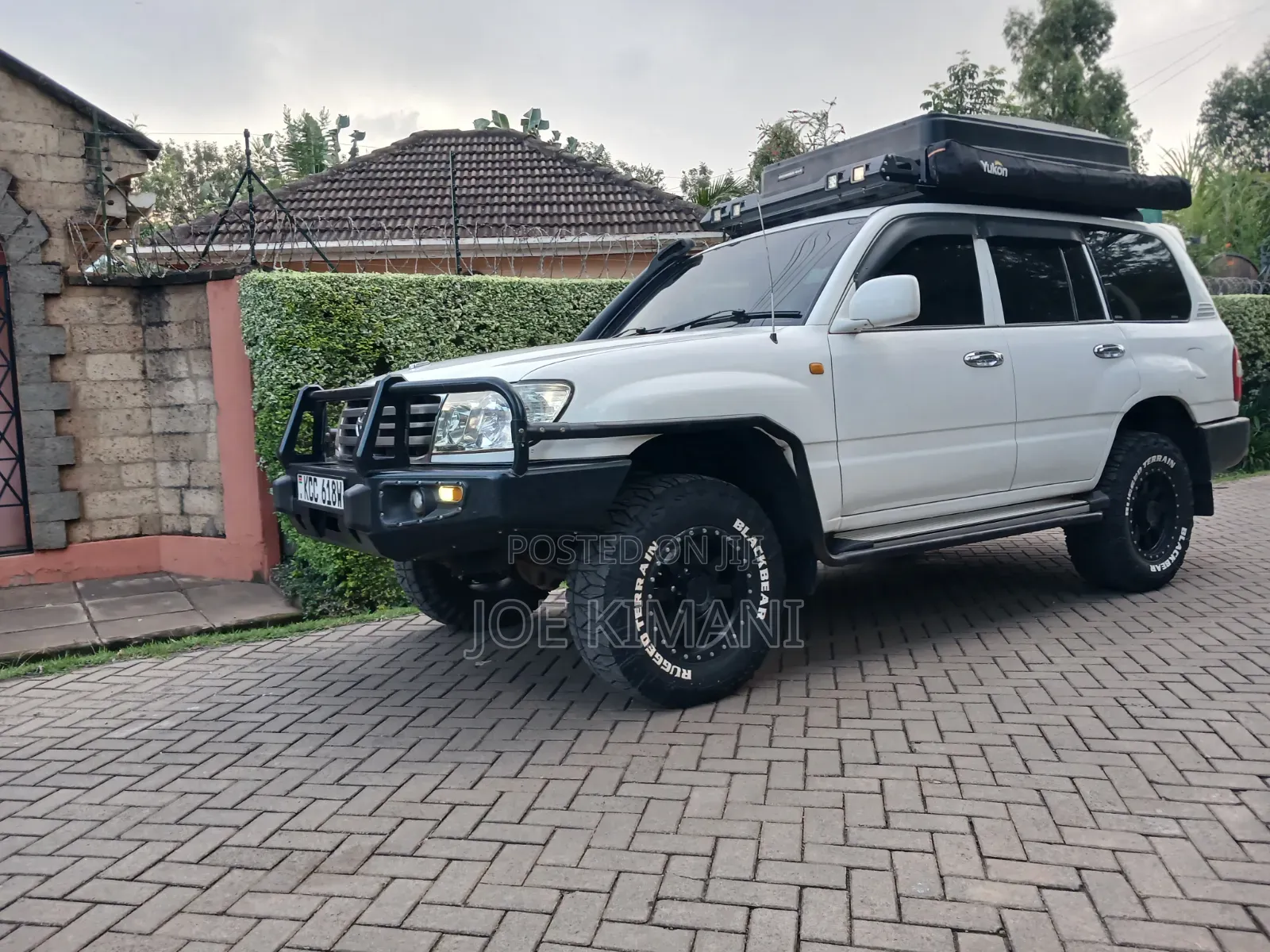Toyota Land Cruiser 2007 White