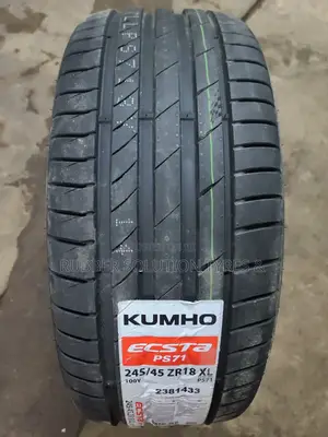 245/45r18 Kumho Tyres 100y X/L Escta Ps71