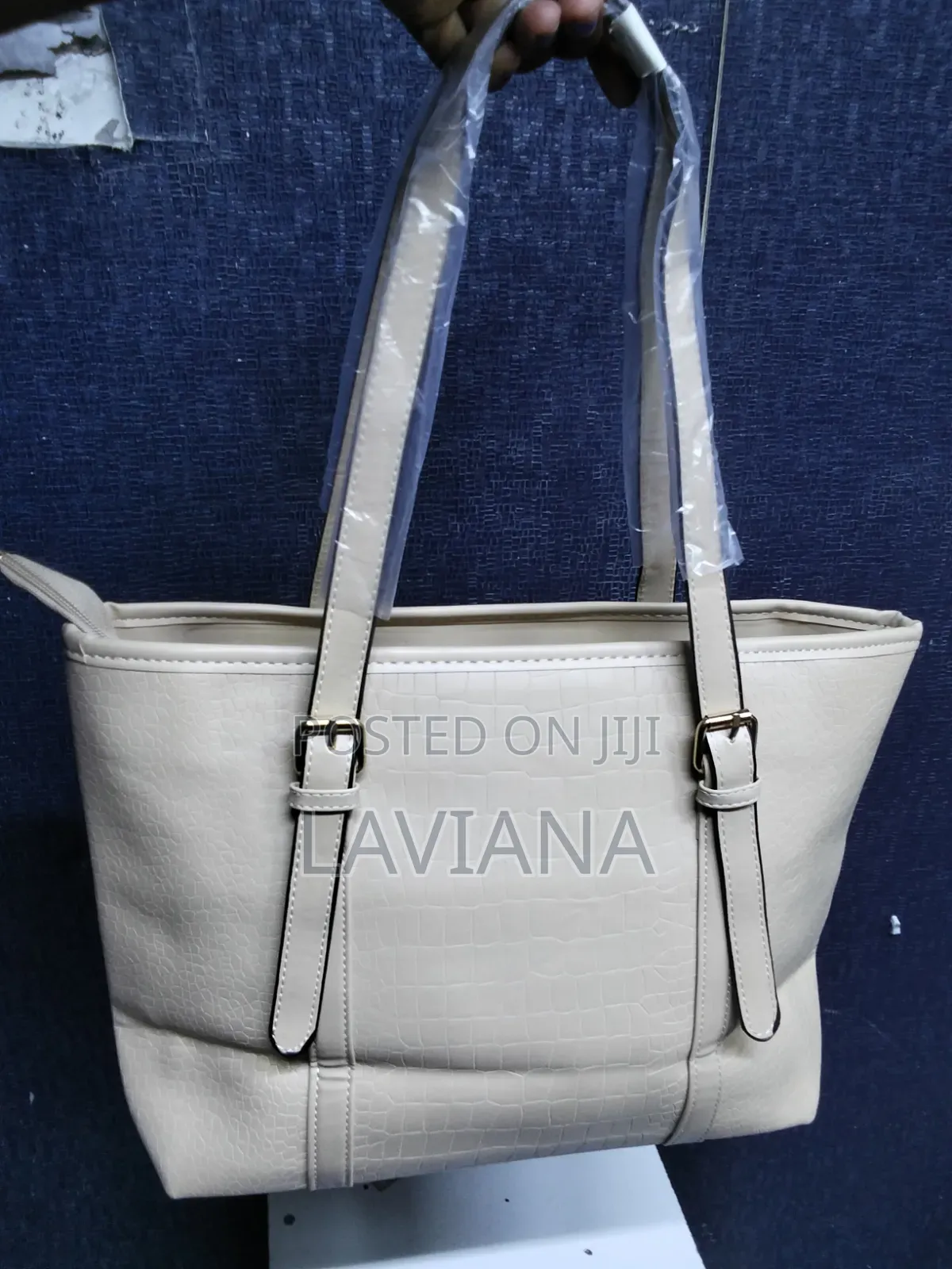 Trendy Tote Bags