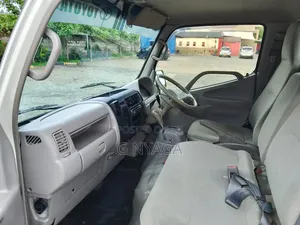 Toyota Dyna 2014 White