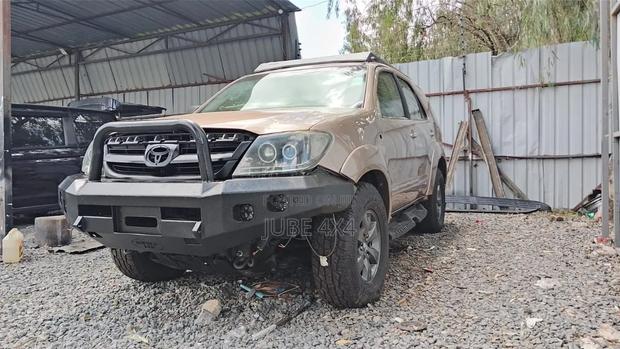 Front Bull Bar Toyota Fortuner - thumbnail 10
