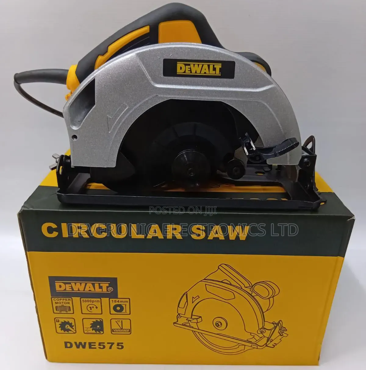 Dewalt Circular Saw Machine
