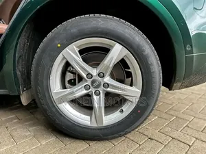 Audi Q5 2.0T Premium AWD quattro 2019 Green