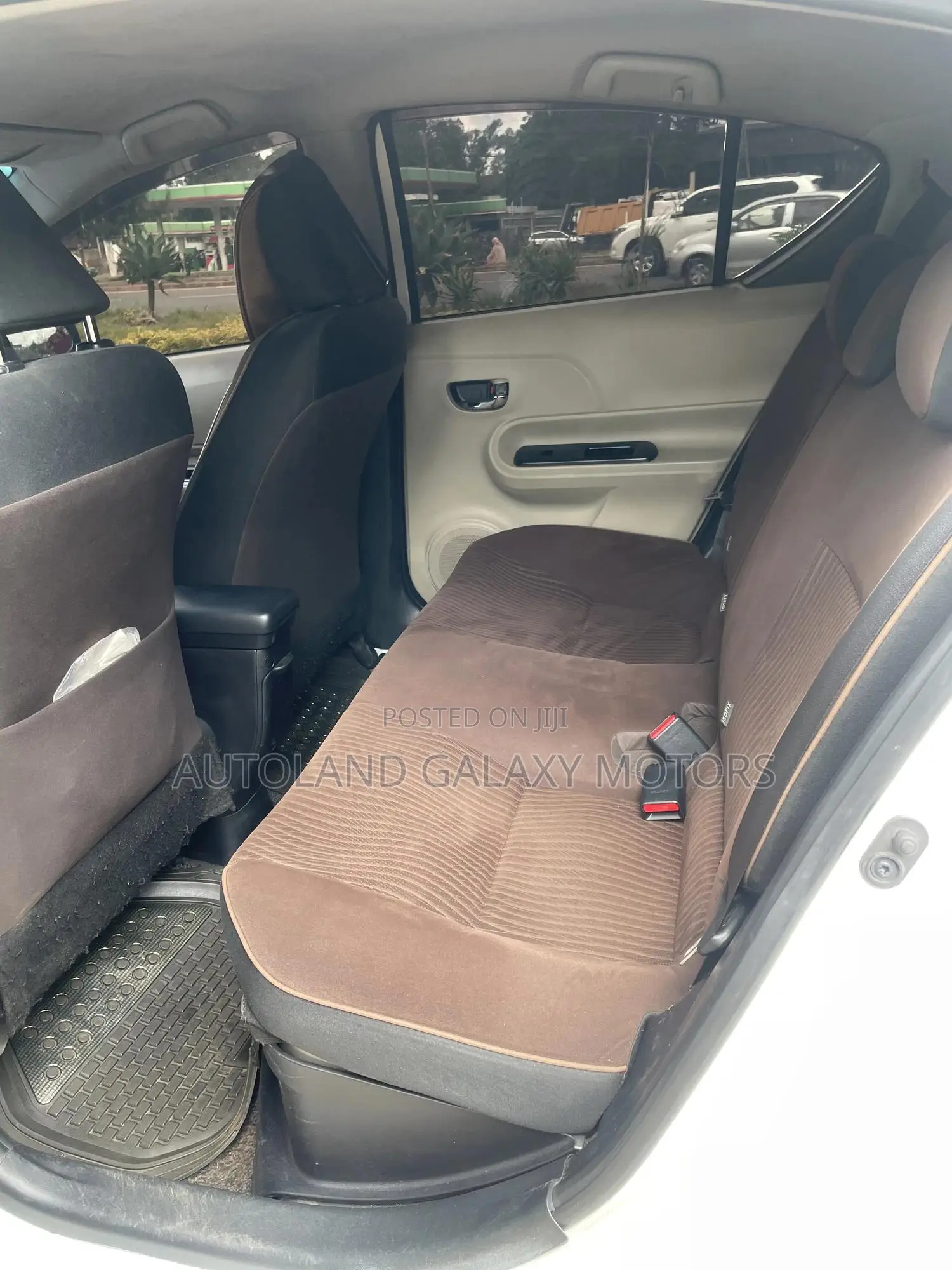 Toyota Aqua 2015 White