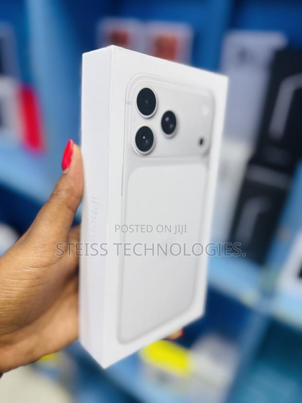 New Apple iPhone 17 Pro Max 256 GB Silver - thumbnail 5