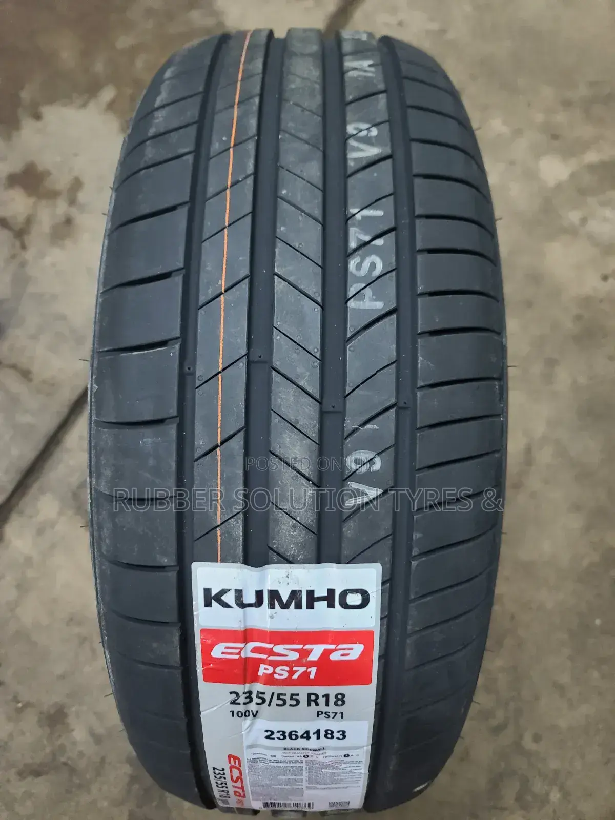 235/55r18 Kumho Tyres 100v Escta Ps71