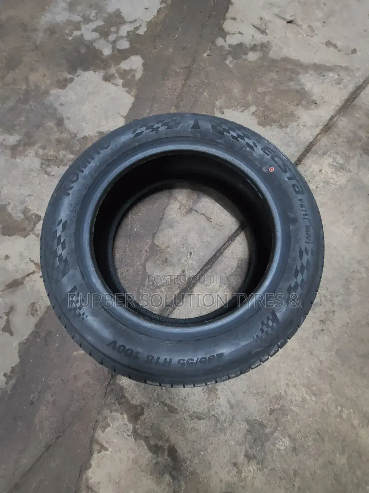 235/55r18 Kumho Tyres 100v Escta Ps71