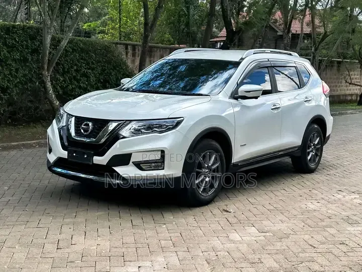 Nissan X-Trail 2.0 Petrol FWD 2018 Pearl