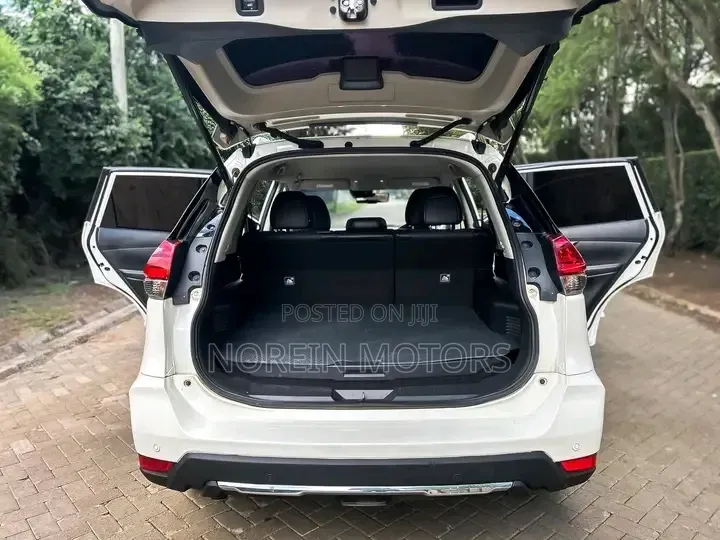 Nissan X-Trail 2.0 Petrol FWD 2018 Pearl