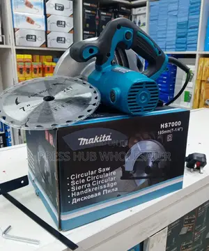 Makita 7"" 1400 W Circular Saw With a 185mm