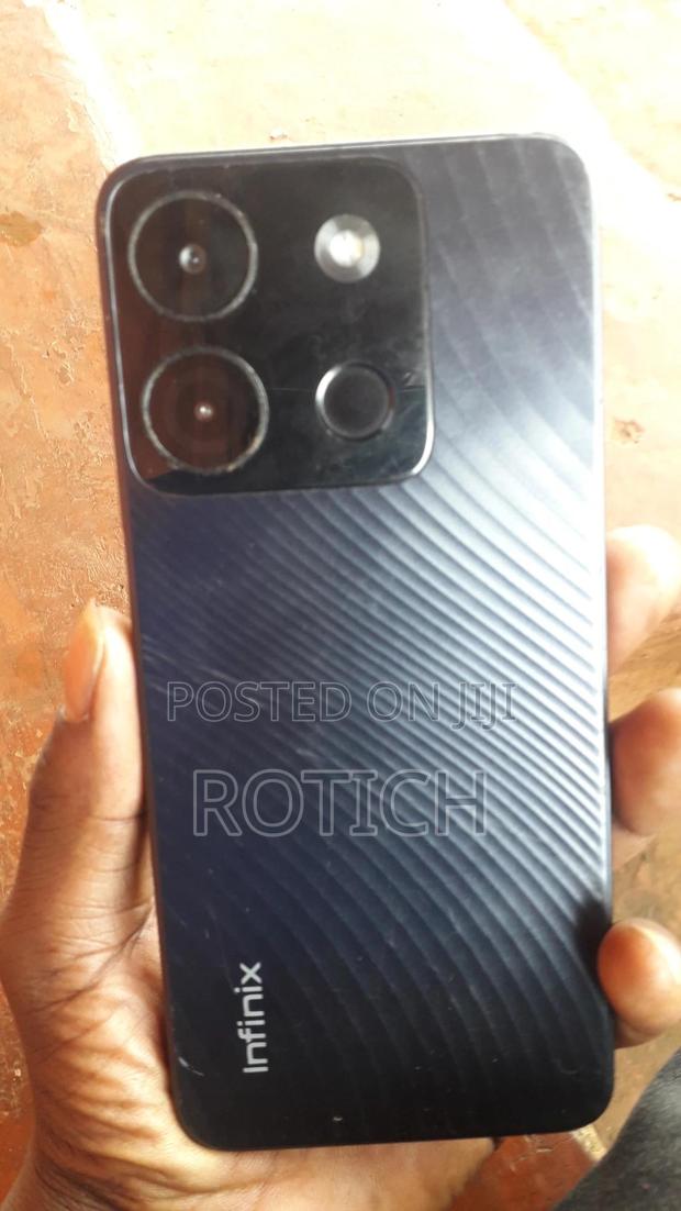 Infinix Smart 7 Plus 64 GB Black