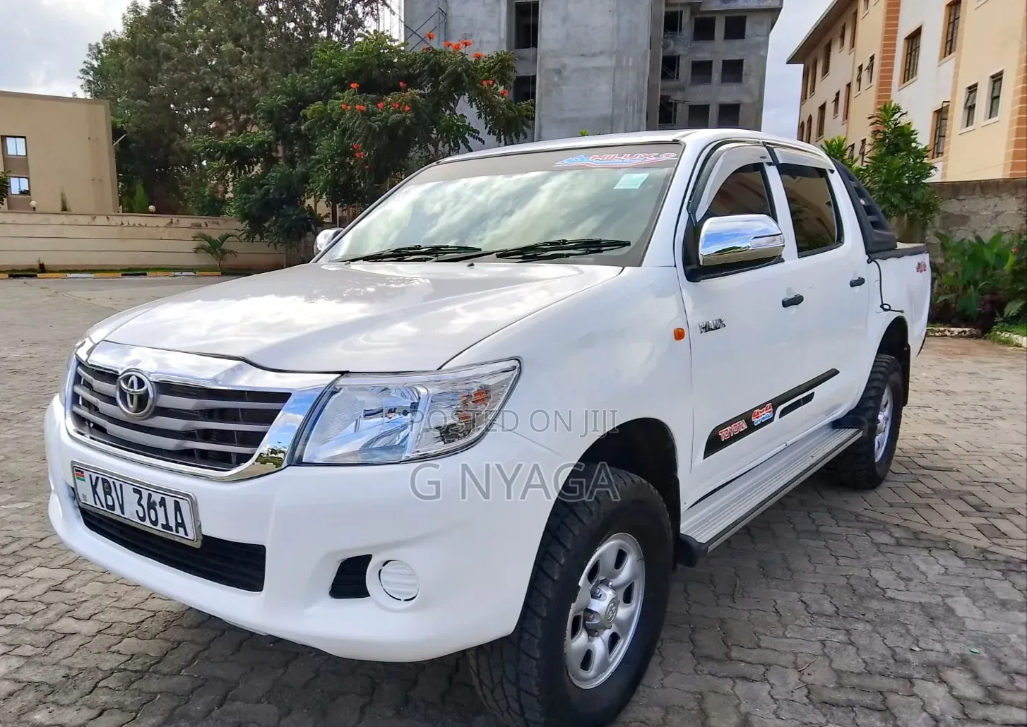 Toyota Hilux 2013