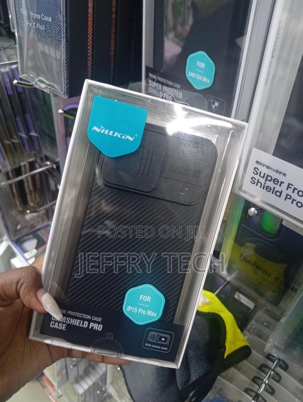 iPhone 15 Pro Max Sleek, Business-Style Case - thumbnail 2
