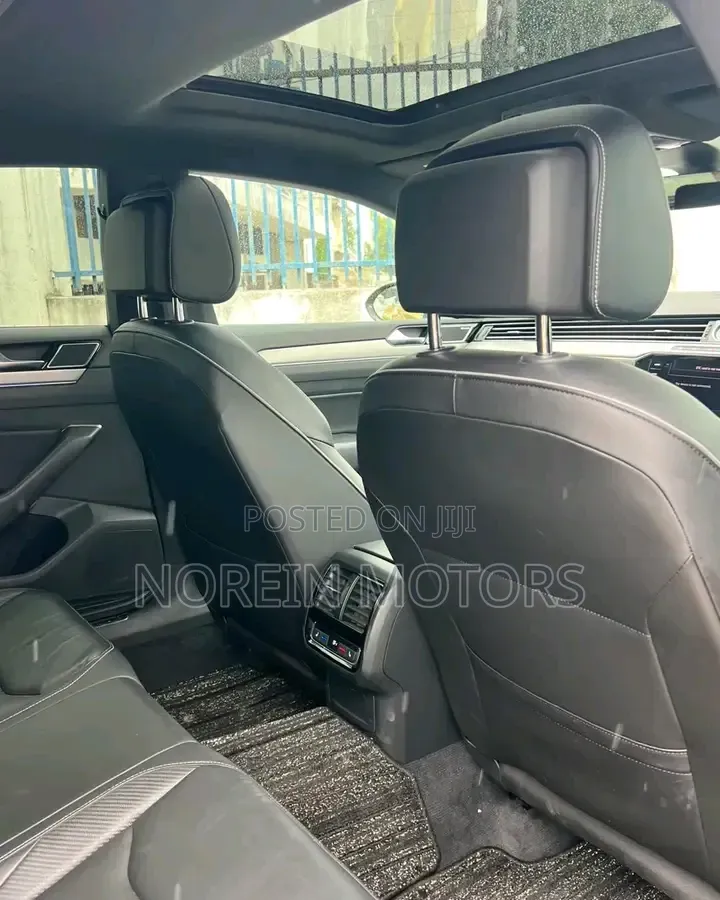 Mercedes-Benz GLC-Class 2020 Blue