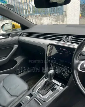 Mercedes-Benz GLC-Class 2020 Blue