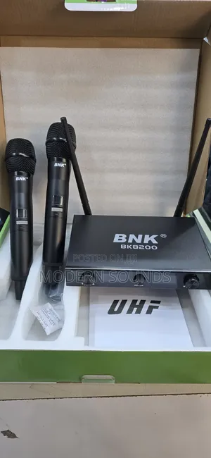 BNK 8200 Wireless Microphone