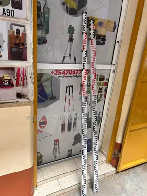 Professional Levelling Staffs for Surveying – 5m 7m
