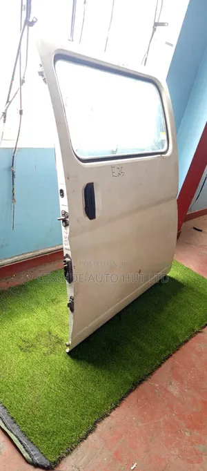 Hiace 7l,Caravan E25,Vannete Bongo,Nv200 Sliding Doors