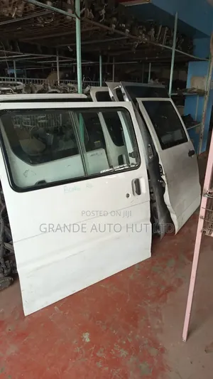 Hiace 7l,Caravan E25,Vannete Bongo,Nv200 Sliding Doors