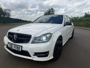 Mercedes-Benz C200 2017 White