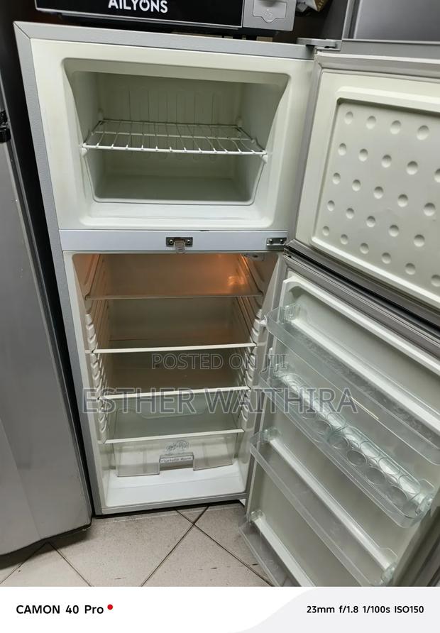 Ramtons Red Light Fridge 250 Litres - thumbnail 3