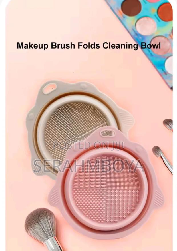 Multi-Functional Silicone Makeup Brush Cleaning Bowl