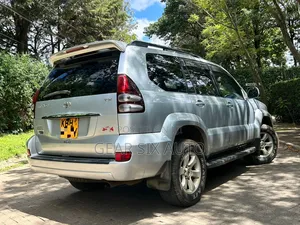 Toyota Land Cruiser Prado 2.7 5dr 2004 Silver